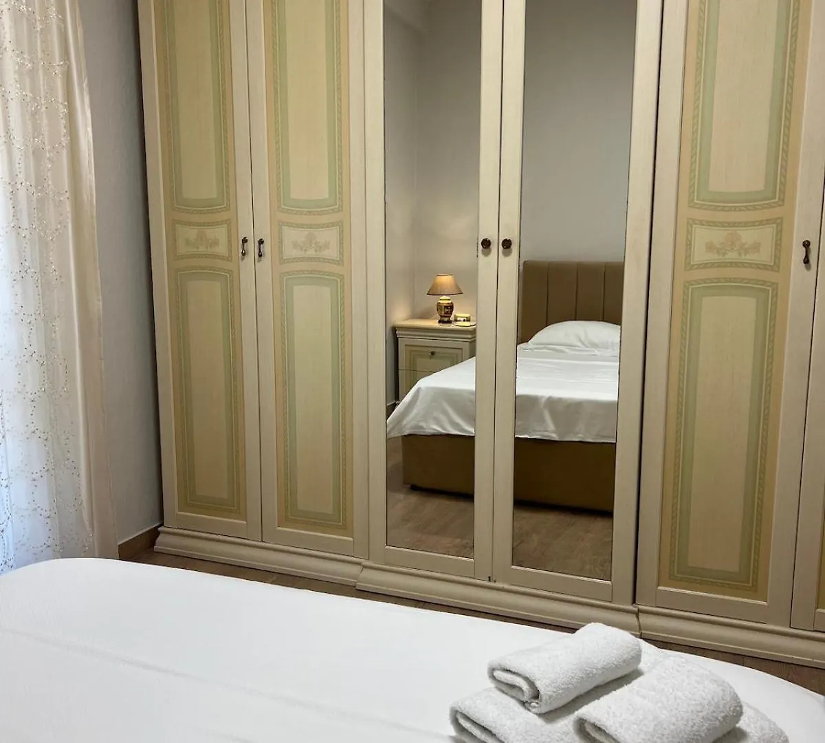 Duplex Cane Apartment Τίρανα Αλβανία